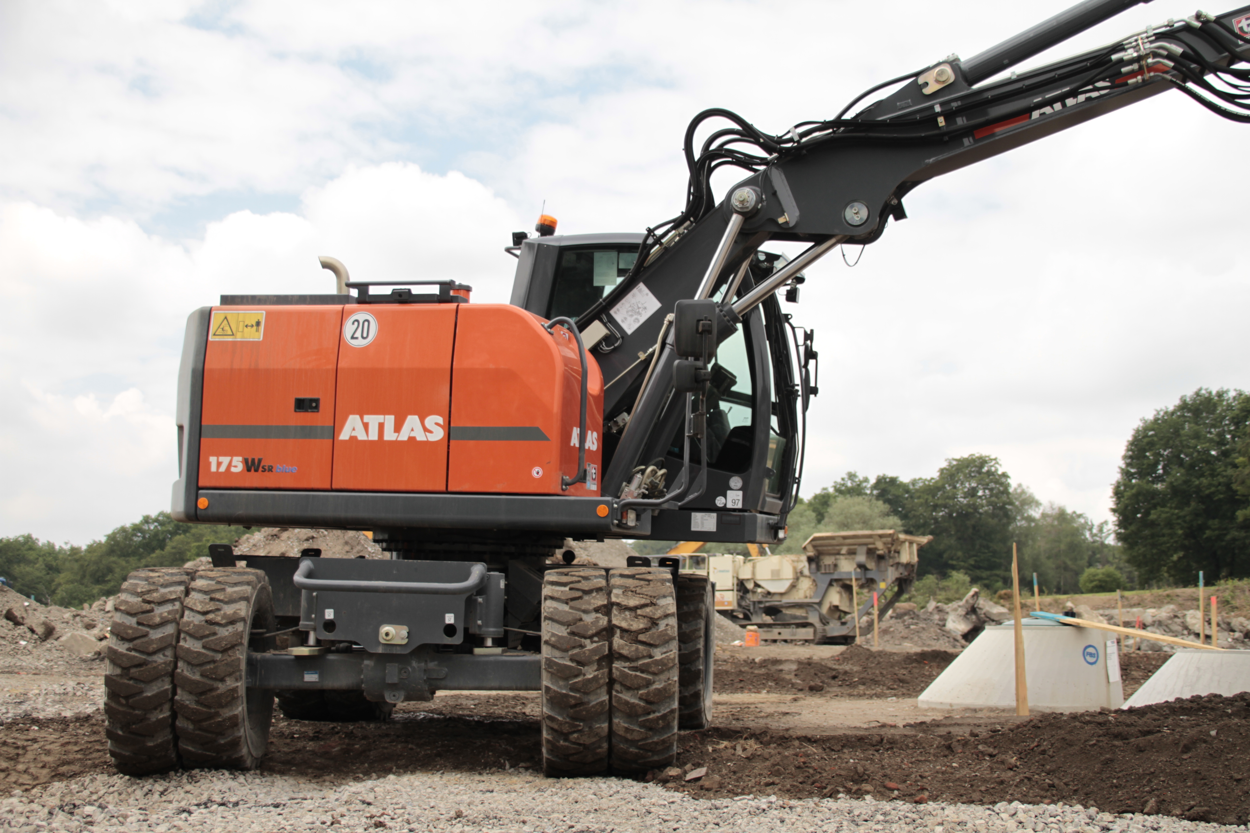 ATLAS 175W seitlich fotografiert