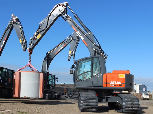Atlas 215 LCsr